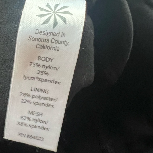 Athleta Black Mesh Shine Salutation 7/8 Tight Black Leggings Yoga Workout Medium - Picture 8 of 8